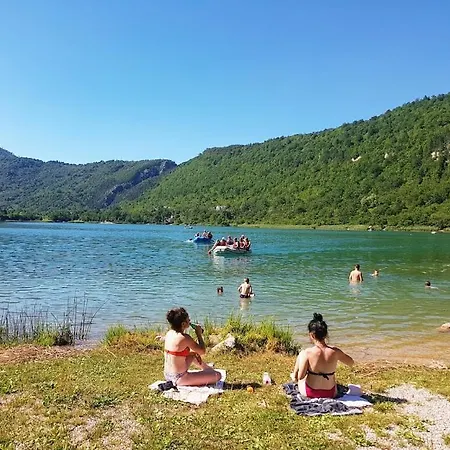 Vikendica Boracko Jezero *